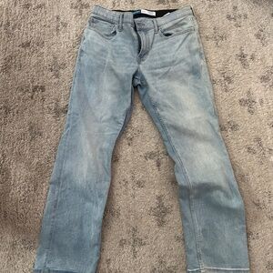 Old Navy 33x30 Straight stretch jeans